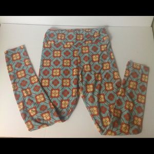 Lularoe Leggings (one size) Floral Geo Leggings!